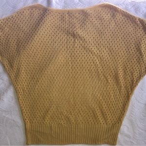 Women’s Size Medium Open Weave Top